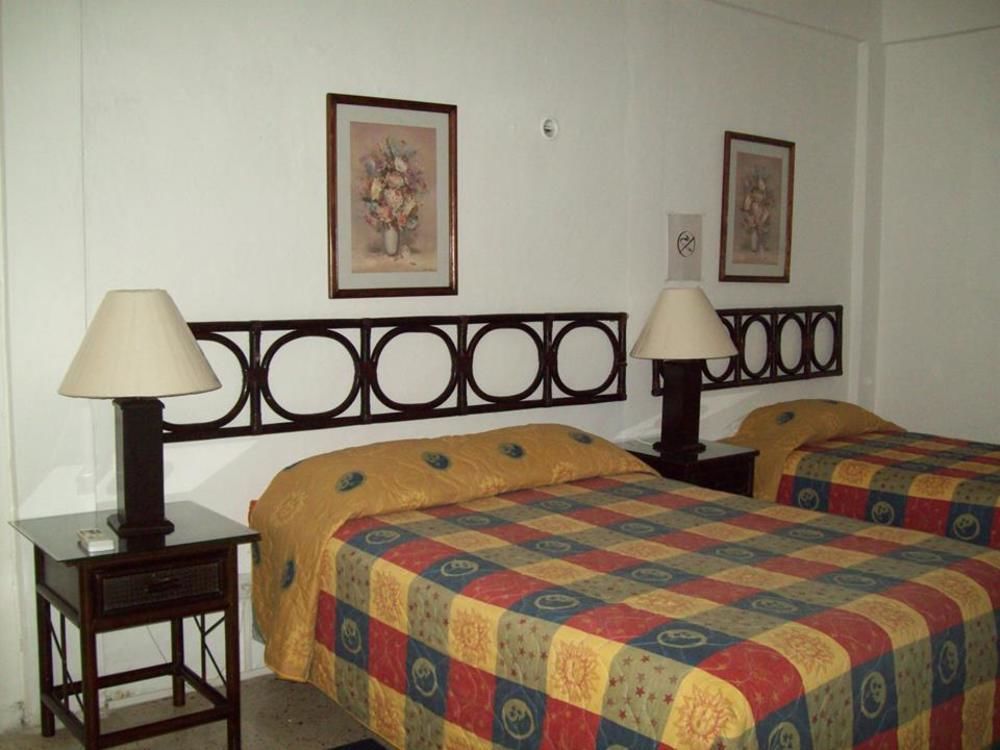 Hotel Suites Le Monde Cancún Exteriör bild