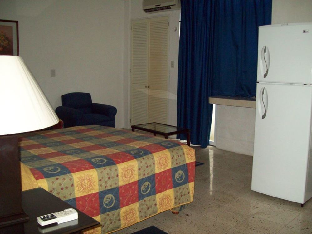 Hotel Suites Le Monde Cancún Exteriör bild