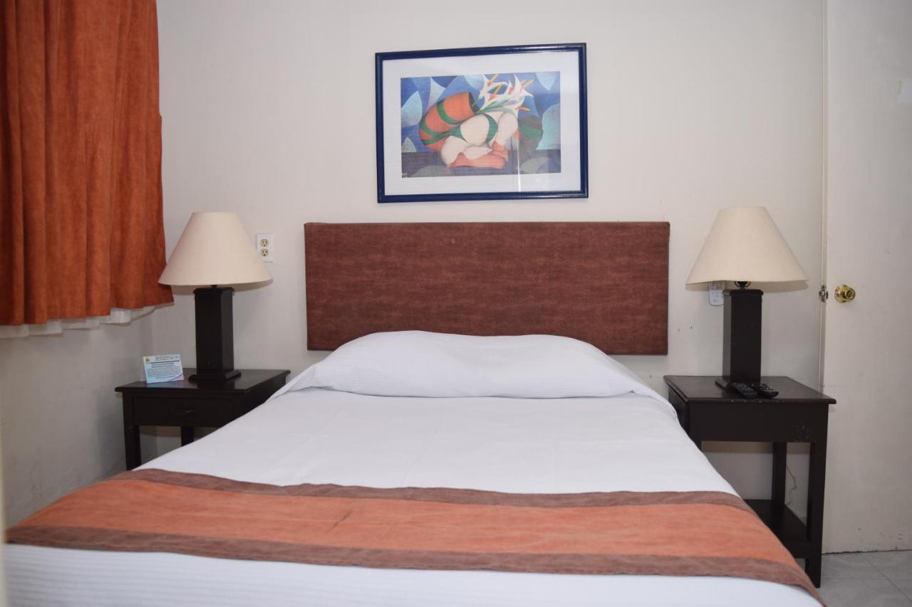 Hotel Suites Le Monde Cancún Exteriör bild