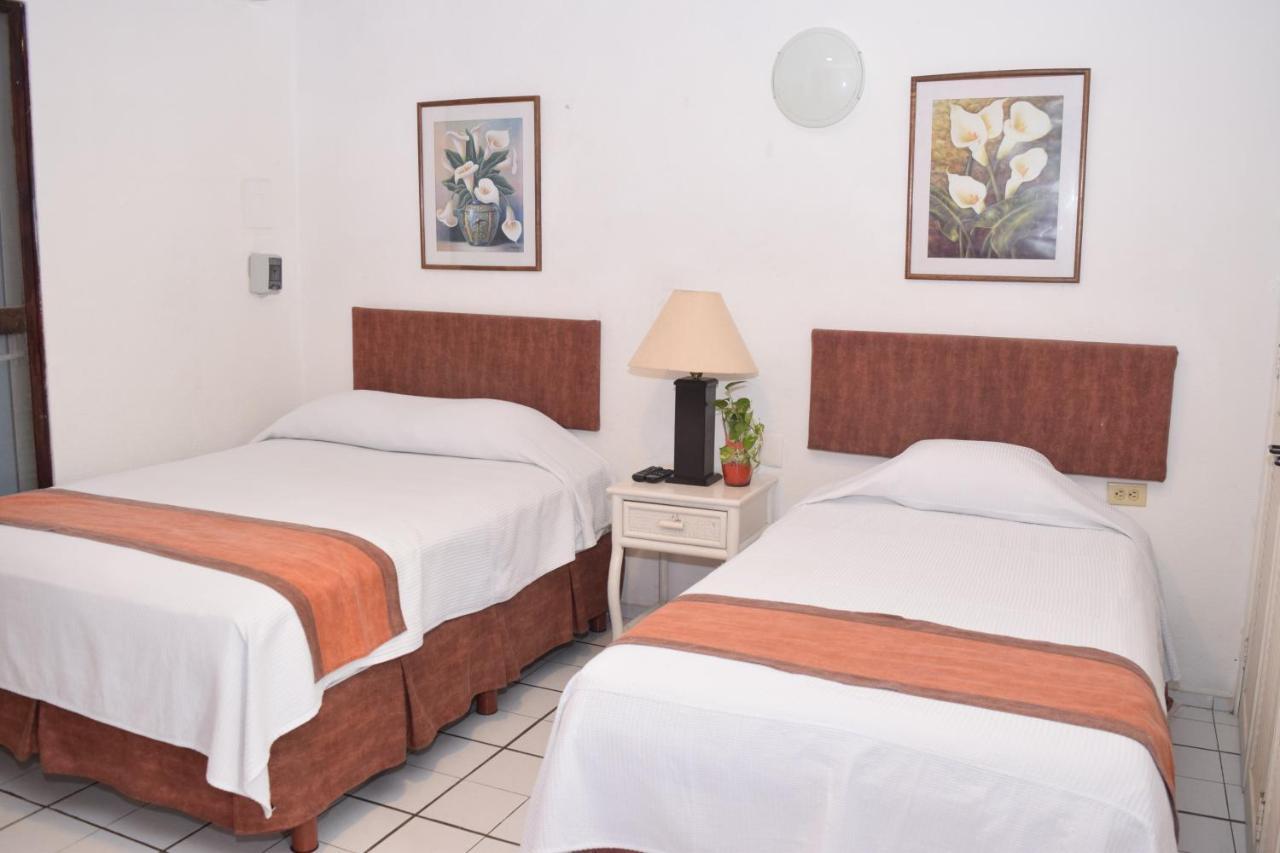 Hotel Suites Le Monde Cancún Exteriör bild