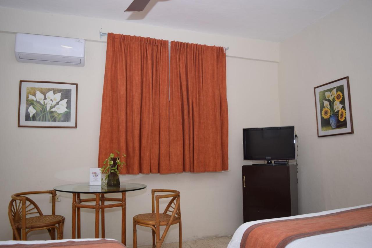 Hotel Suites Le Monde Cancún Exteriör bild