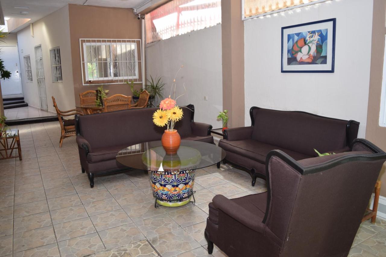 Hotel Suites Le Monde Cancún Exteriör bild