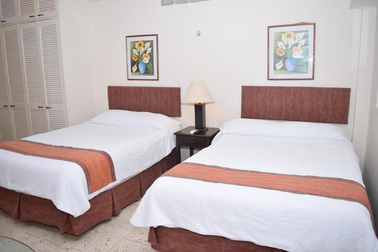 Hotel Suites Le Monde Cancún Exteriör bild