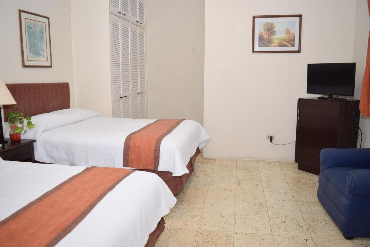 Hotel Suites Le Monde Cancún Exteriör bild